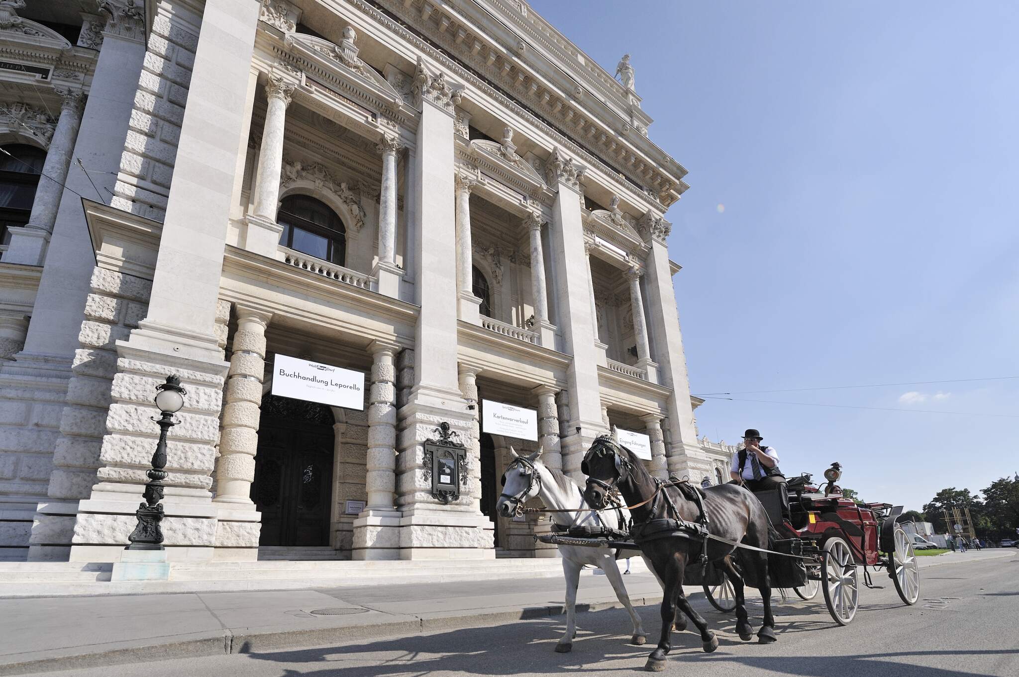 Burgtheater Schaub-Walzer PID